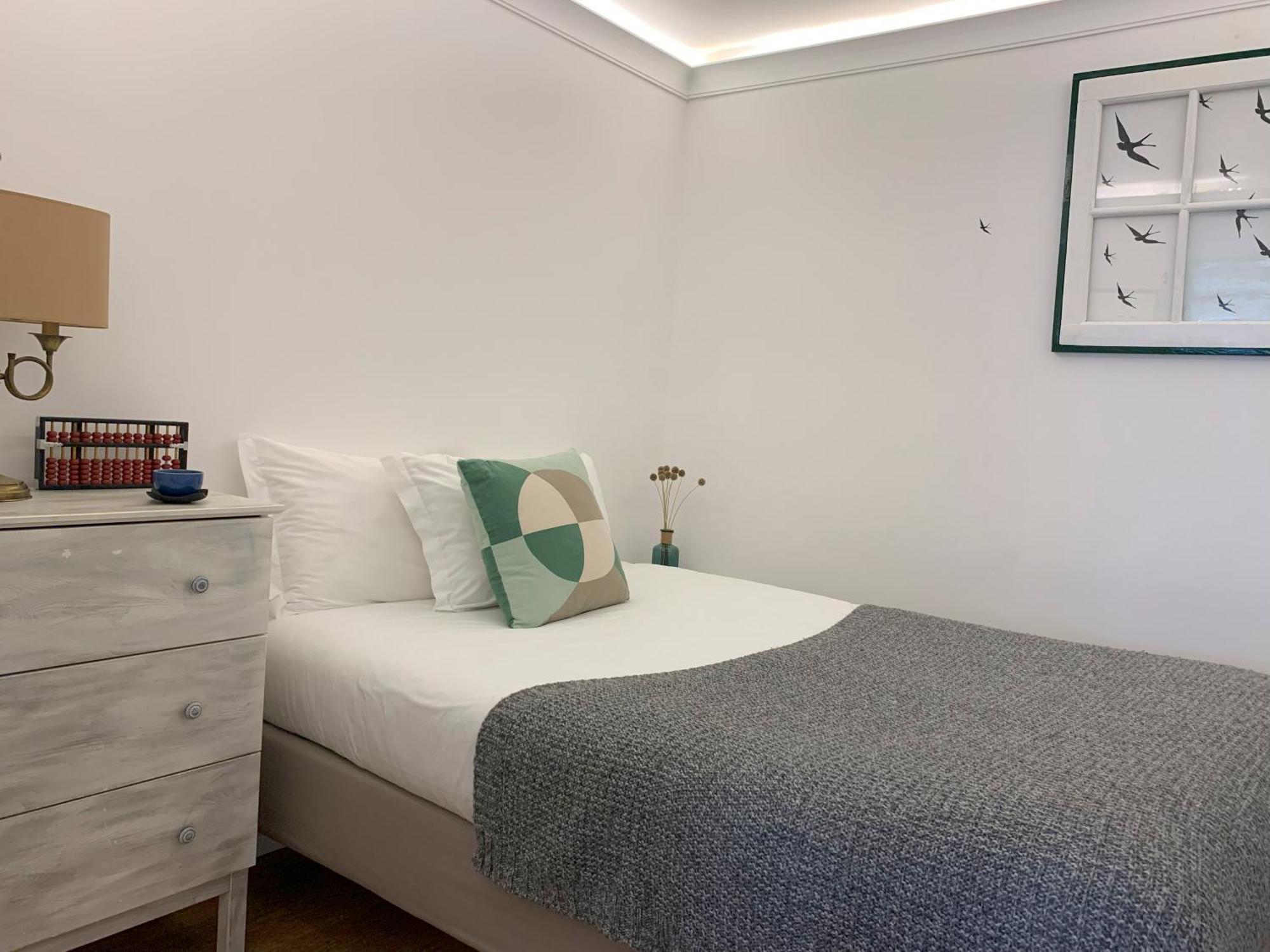 The Funicularist Apartment Lisbon